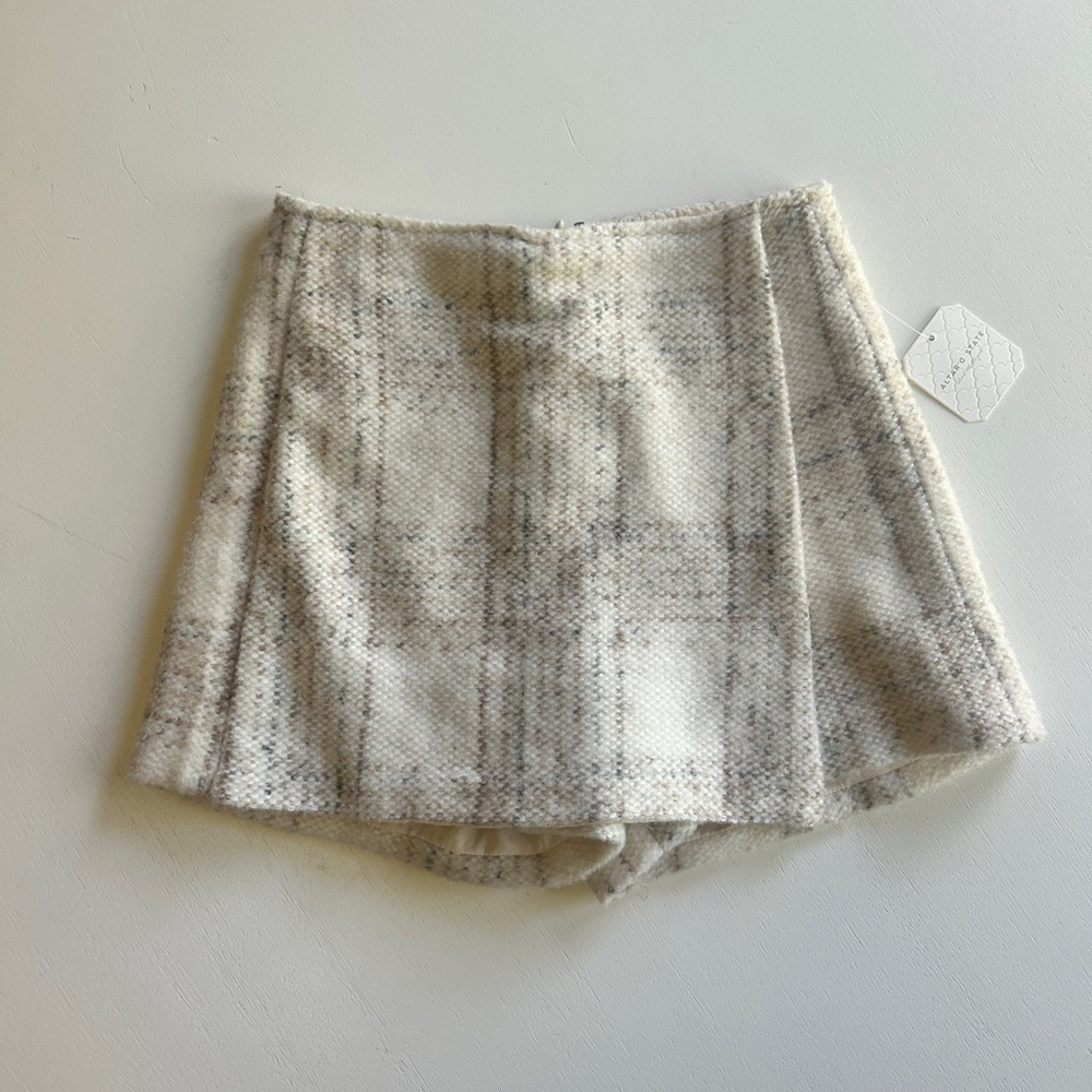 Altar'd State Cream and Gray Plaid Skort
